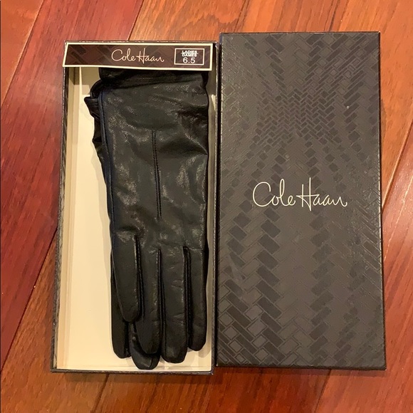 Cole Haan Accessories - Leather gloves